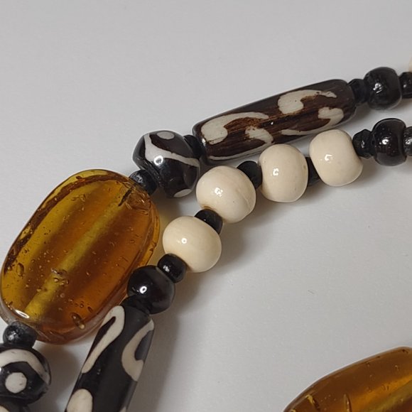 Heavy Decorative Glass And Bone Bead Necklace - Picture 10 of 15